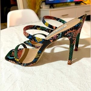 Steve Madden Size 9M Strappy Snake Skin Heels